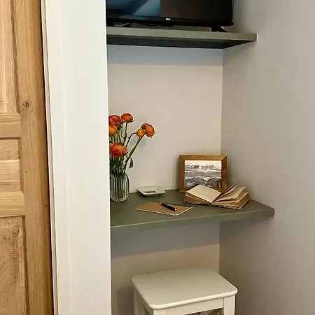 Les Petits Volets 2 3* Αντίμπ