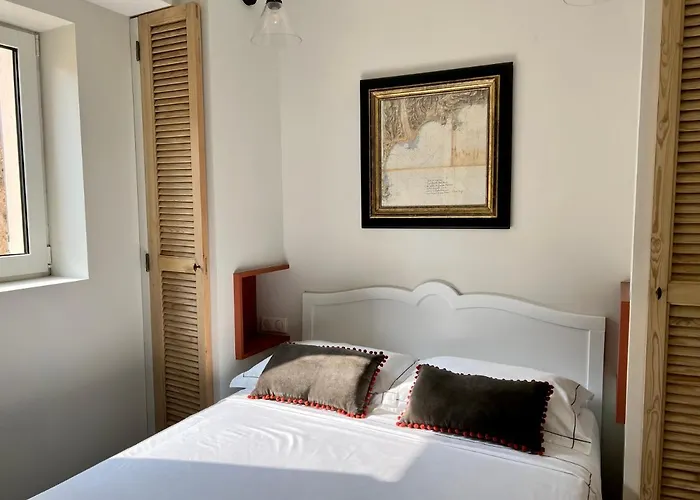 Les Petits Volets 2 Αντίμπ